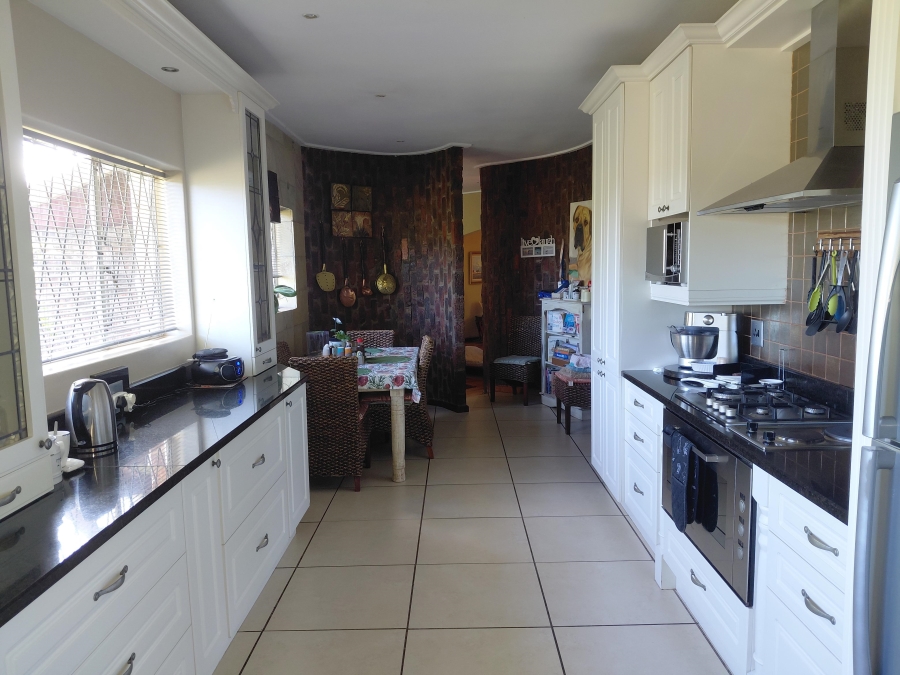 5 Bedroom Property for Sale in Vanes Estate Eastern Cape